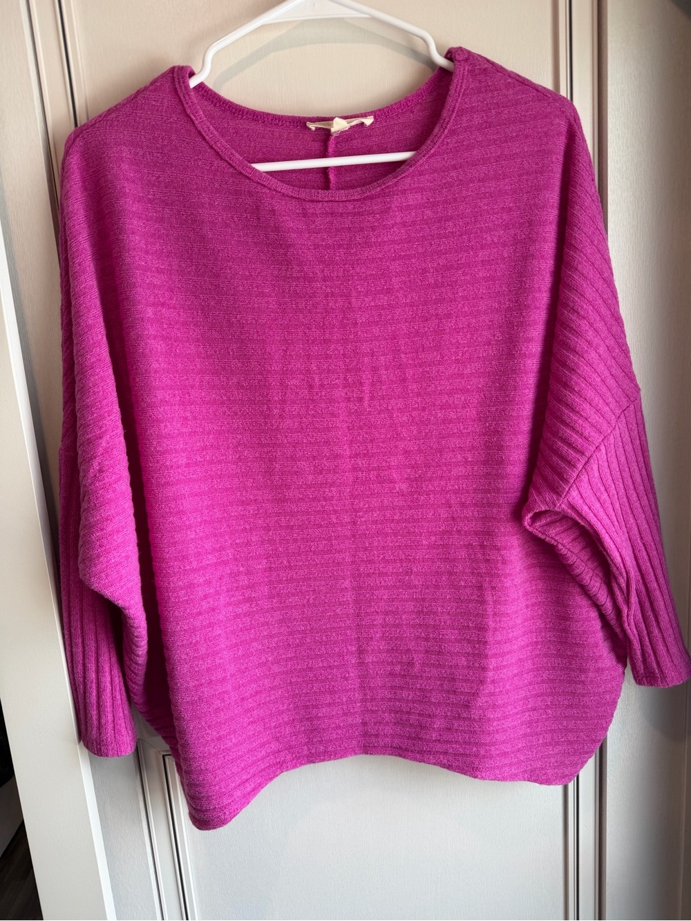 Women's Crewneck Fuchsia Ribbed Pullover Sweater